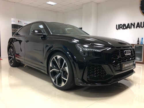 Audi RSQ8