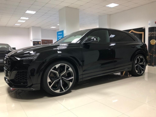 Audi RSQ8