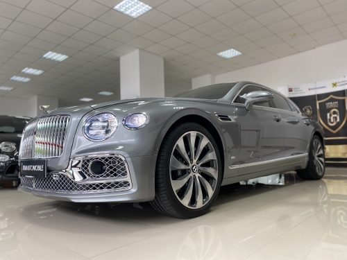 Bentley Flying Spur V8